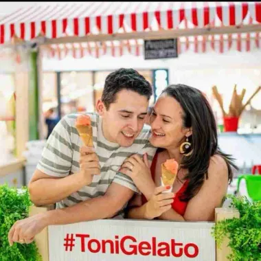 Anca și Toni, fondatorii gelateriei Toni Gelato